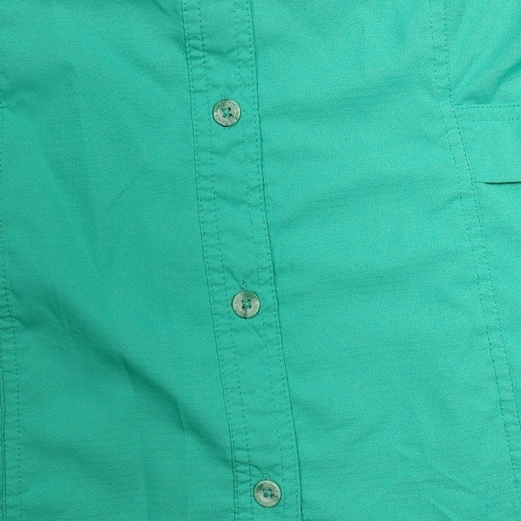 Reel Legends women's medium sized short sleeve button down shirt - Picture 5 of 13